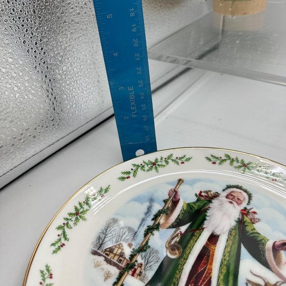 Lenox Father Christmas International Victorian Santas Plate Collection Holiday - Picture 10 of 10